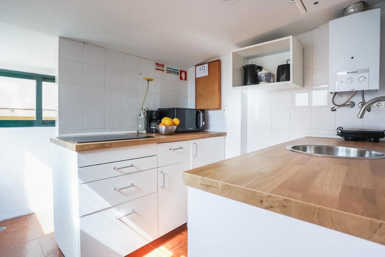 Cozy 3 Bedroom Apt In Lively Bairro Alto Lisboa Ngoại thất bức ảnh