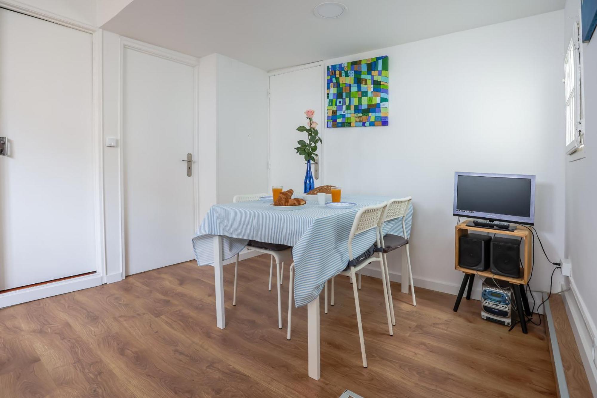 Cozy 3 Bedroom Apt In Lively Bairro Alto Lisboa Ngoại thất bức ảnh